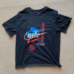 Nike Graphic Tee Black XL